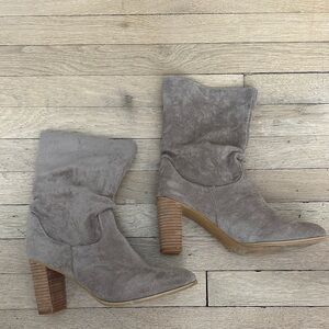 Suede Women's Heeled Boots - Taupe